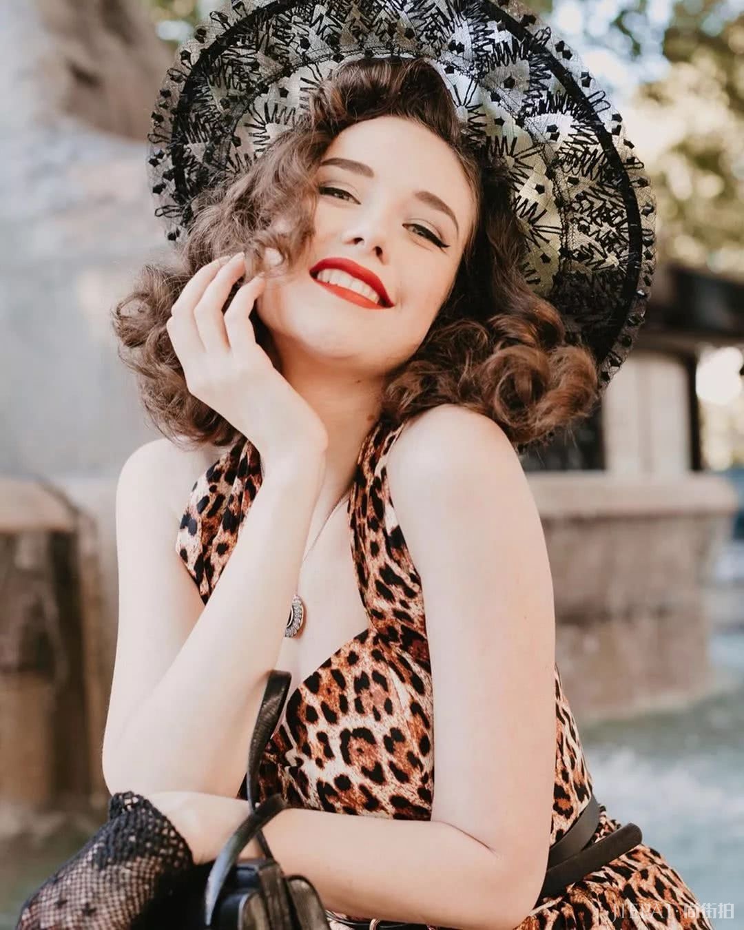 夏日里的复古风,穿成行走的画报是一种怎样的感觉