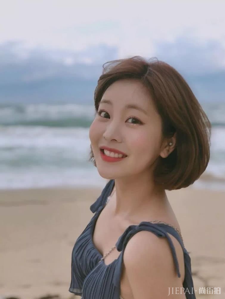 跟着ins上的短发小姐姐们学习夏日穿衣打扮