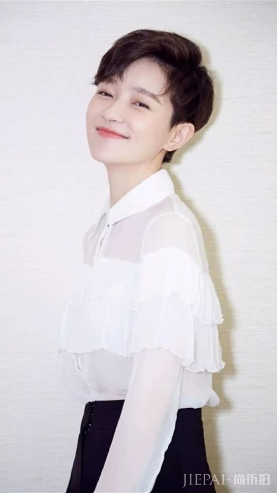 扎不起来的短发怎么办?这样弄让你美得不像话