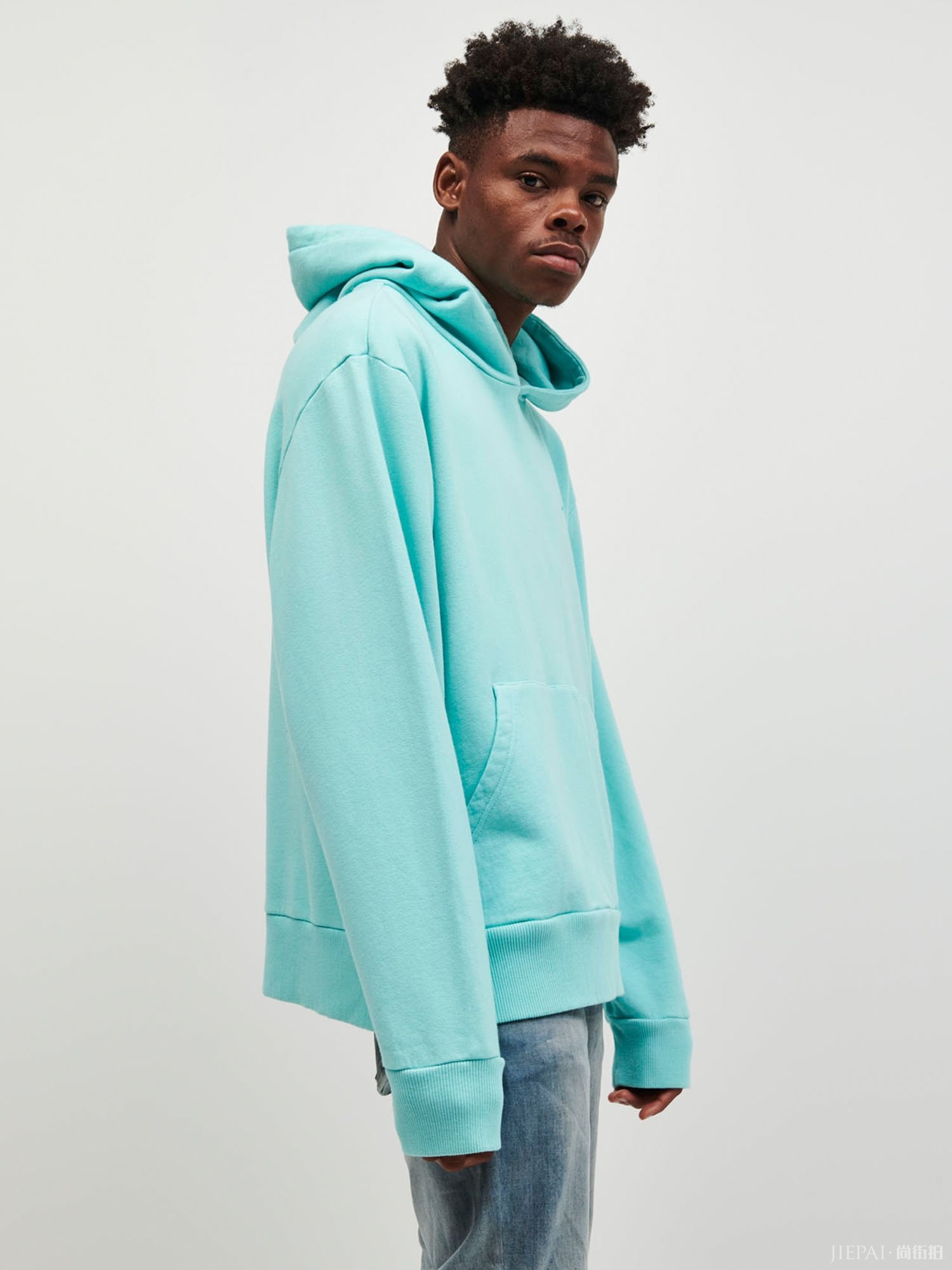 卫衣“调色盘”开售！Diamond大玩纯色！