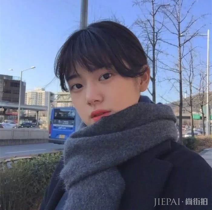 扎不起来的短发怎么办?这样弄让你美得不像话