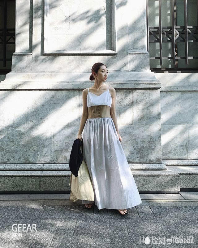 夏天想穿的凉爽又显瘦?和日本博主偷师宽松版型的高级感穿搭