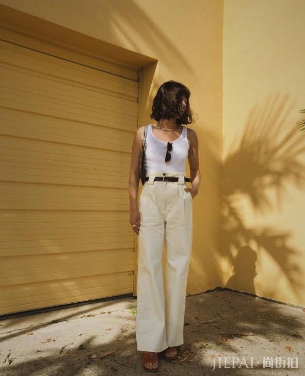 身高只有155，但她却是ins上最受欢迎的时尚博主