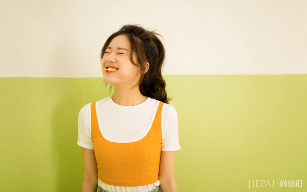 邻家气质美女赵露思阳光甜美清纯写真图片壁纸