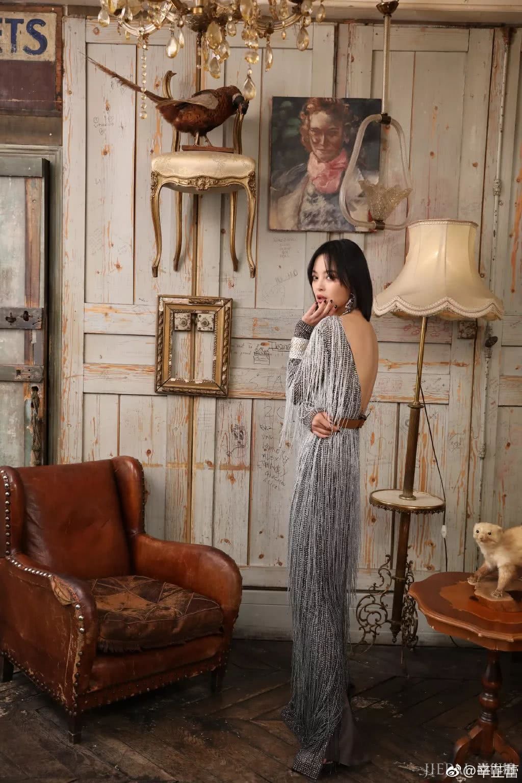 辛芷蕾上海电影节新造型slay全场,这么美,上热搜没得说