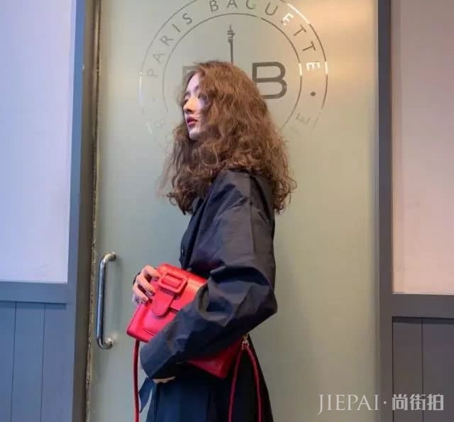 为啥有人烫发洋气，有人土气？这几个自带“土俗”气质，有你的吗