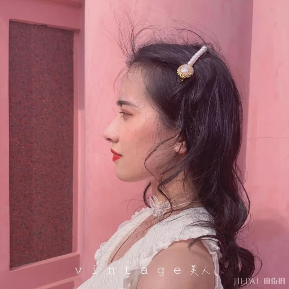 博主们都爱穿巴洛克风，美得毫不费力