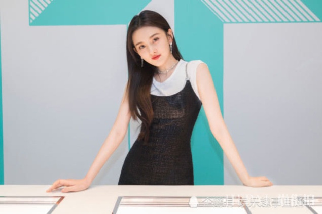 宋祖儿想做他女朋友，赵今麦叫他男神，他长得是有多帅