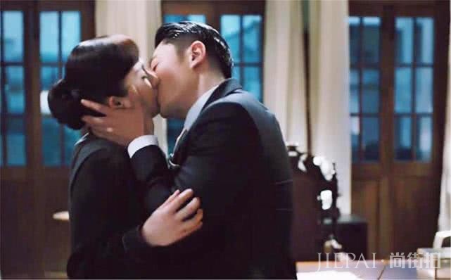 霍建华自曝生活中并不浪漫,与杨幂拍吻戏林心如不会吃醋