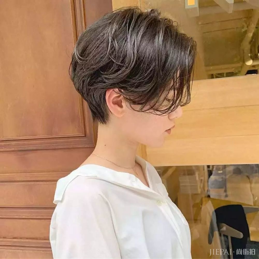 26款短发纹理烫发型图片，准备烫发的女生参考下