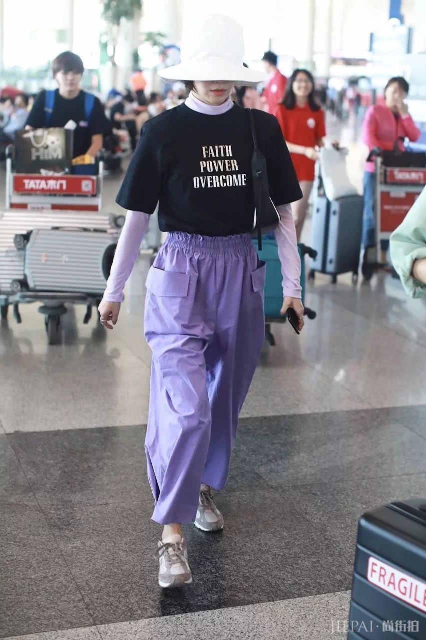 明星街拍 6月又到乱穿衣的季节