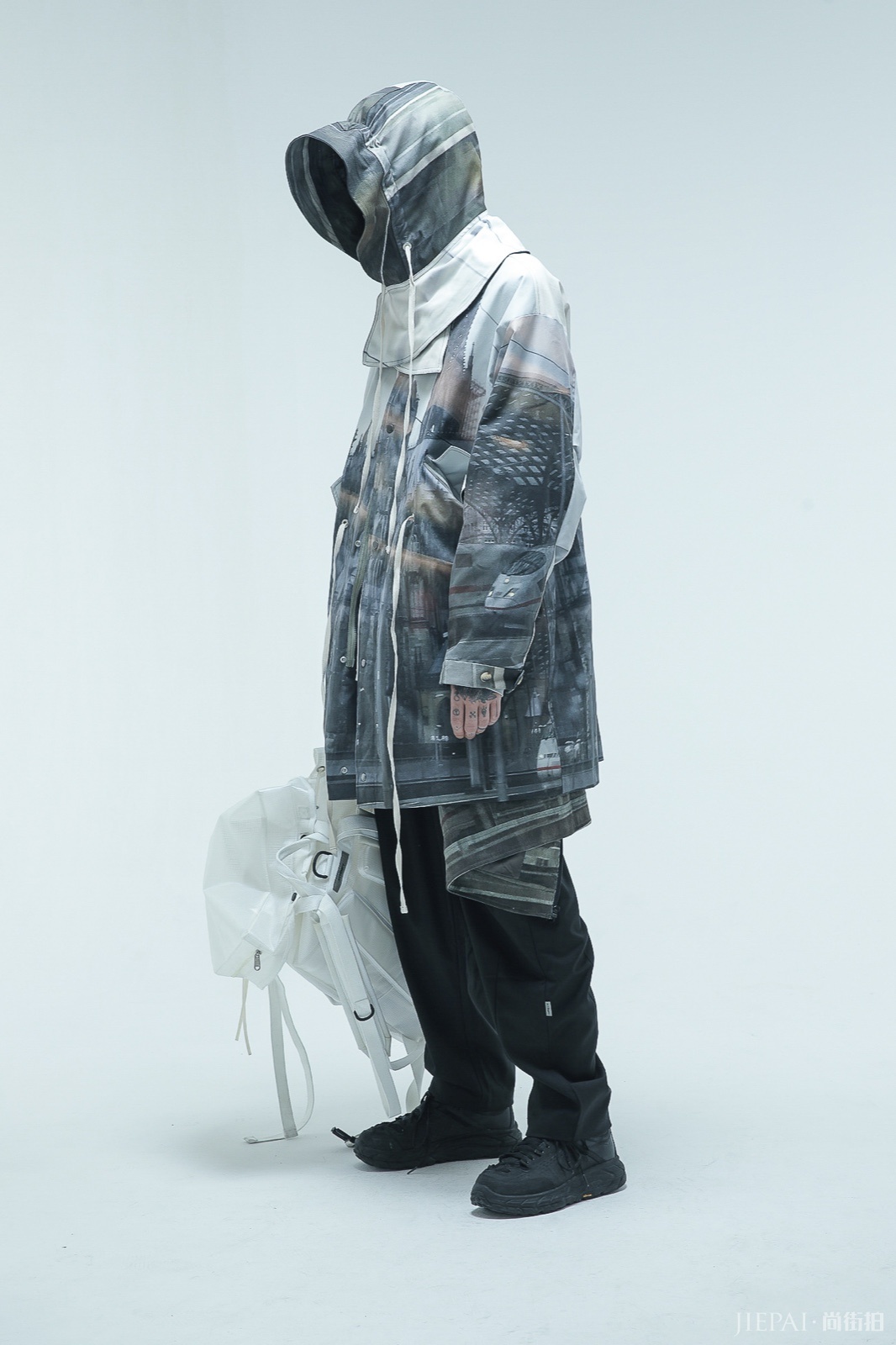 都市“副作用”下的面孔—直击ATTEMPT 2019春夏系列Lookbook