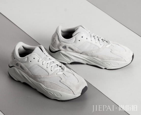 8双椰子“老爹鞋”让你选！抛开价格，700系列你最中意哪一款