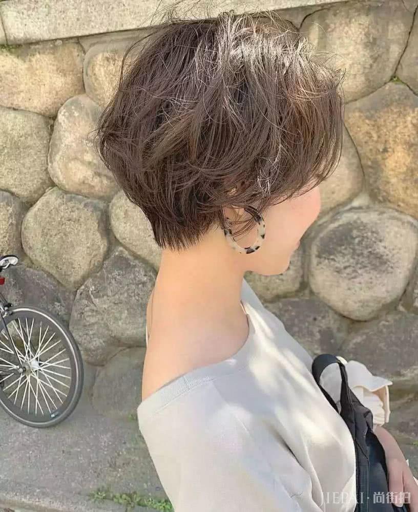 26款短发纹理烫发型图片，准备烫发的女生参考下