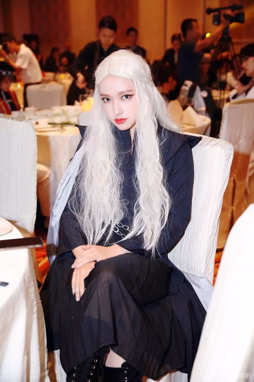 孟美岐的cos“猫女妆”简直绝了