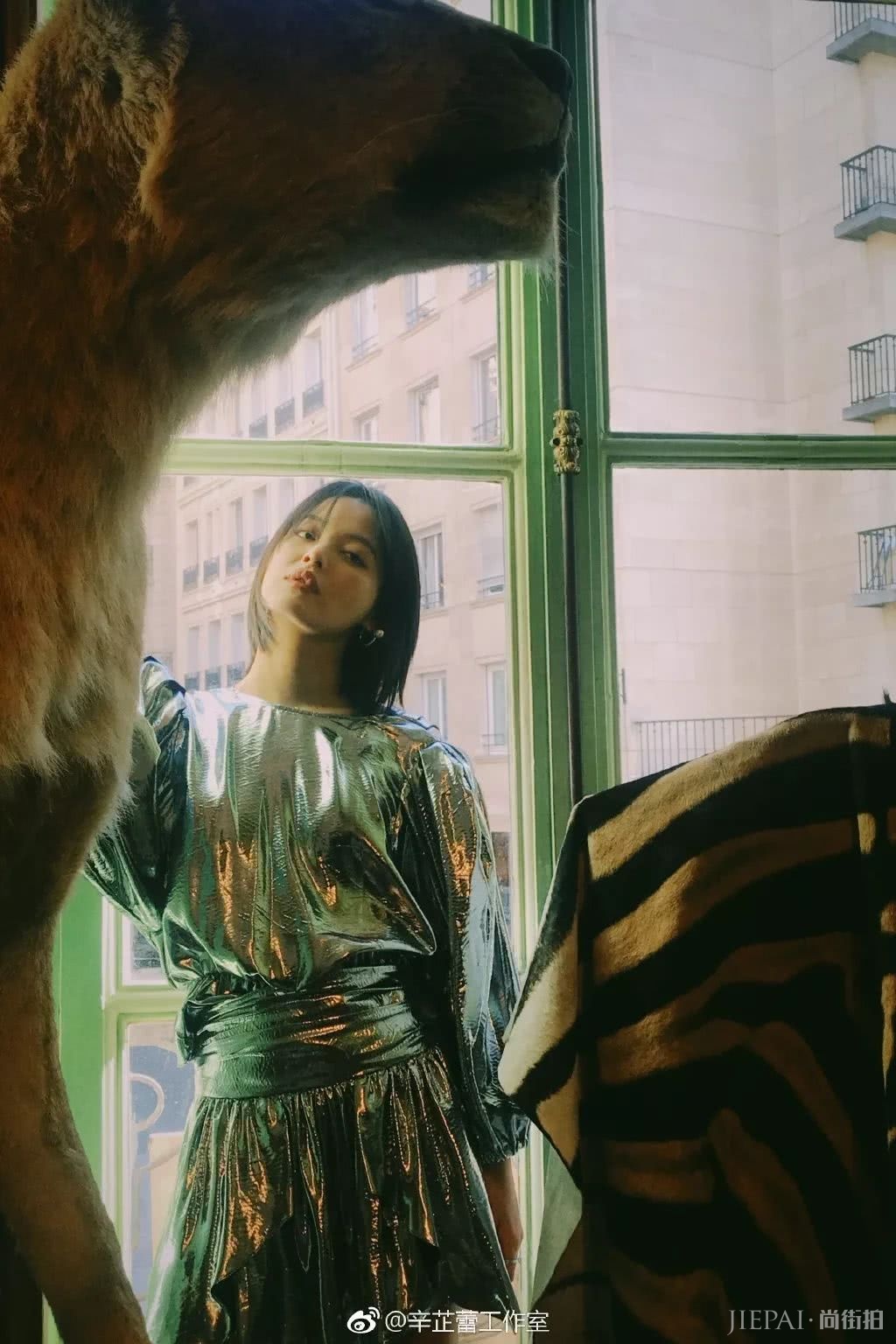 辛芷蕾上海电影节新造型slay全场,这么美,上热搜没得说