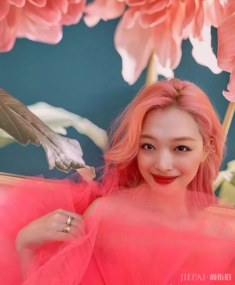 人间水蜜桃雪莉营业了！这个蜜桃妆真的会甜到心坎里！