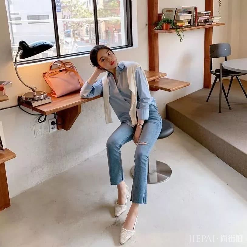 开叉半裙温柔风还自带知性美!纯色搭配穿出女人味,身材个个高挑