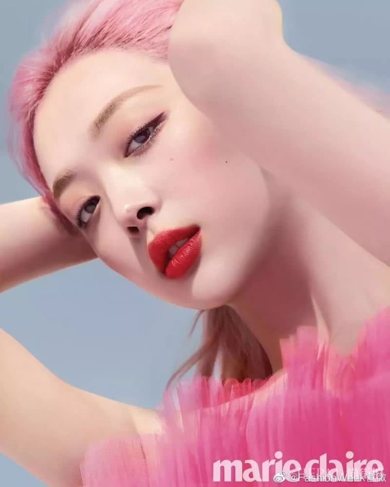 人间水蜜桃雪莉营业了！这个蜜桃妆真的会甜到心坎里！