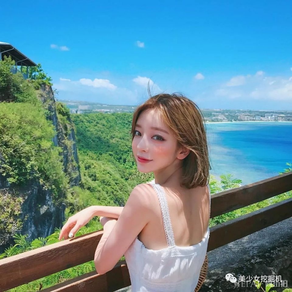 韩国林小宅,还撞脸天使宝贝的网红超甜少女,却顶着一张硅胶假脸