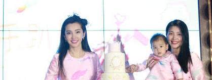 李冰冰没结婚生娃喜欢晒李雪儿女,孩子遗传家族美眼颜值高