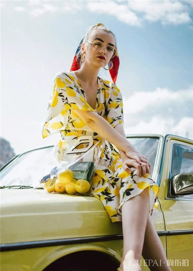 夏天穿什么裙子最吸睛？水果裙可爱又俏皮