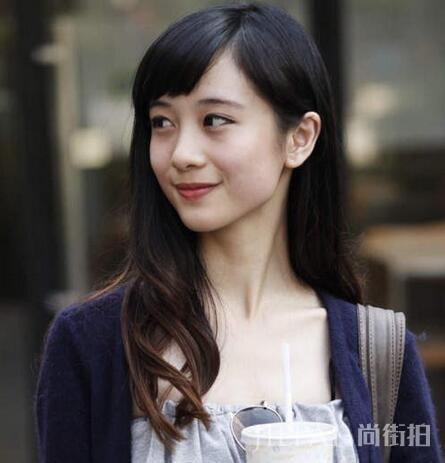 越南神仙姐姐出镜,气质不输娱乐圈女星!