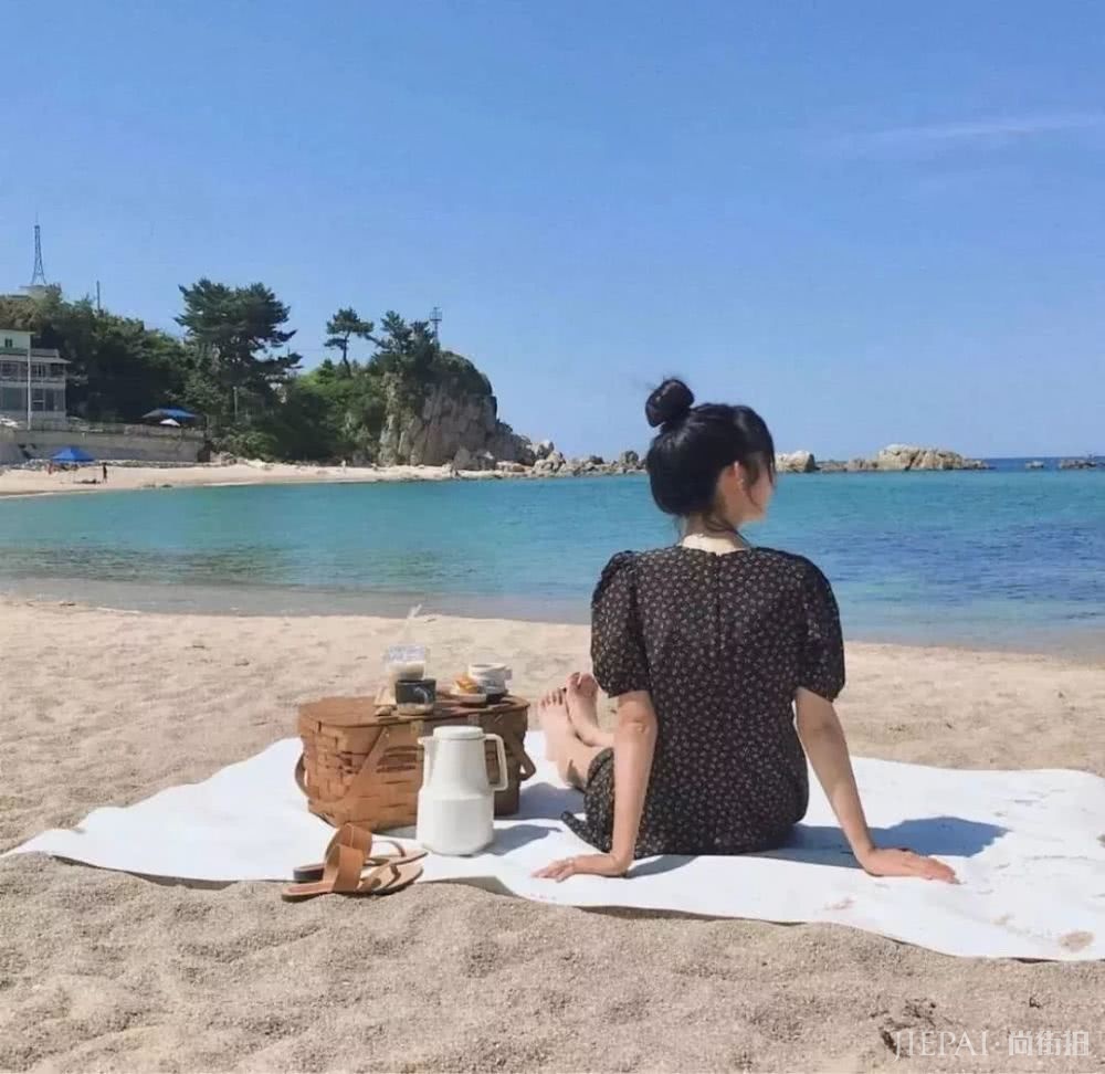 今夏最清爽的4款发型，戴上草帽美翻了