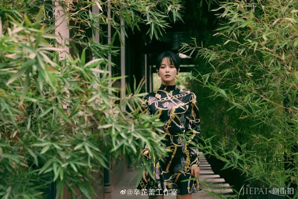 辛芷蕾上海电影节新造型slay全场,这么美,上热搜没得说