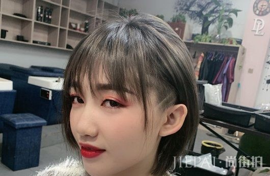 合适35岁女士的短发造型 集知性与优雅与一身的女士短发发型