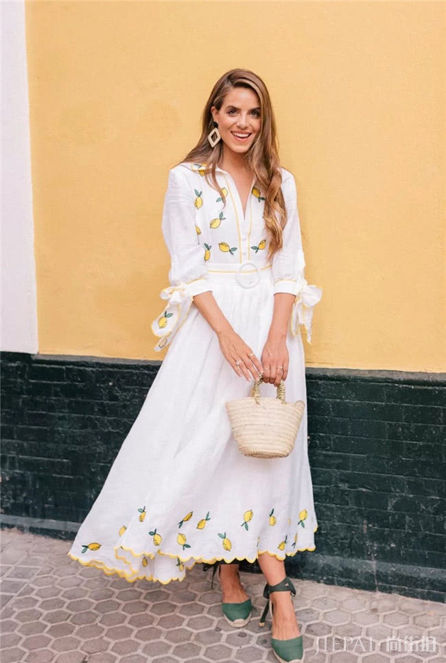 夏天穿什么裙子最吸睛？水果裙可爱又俏皮