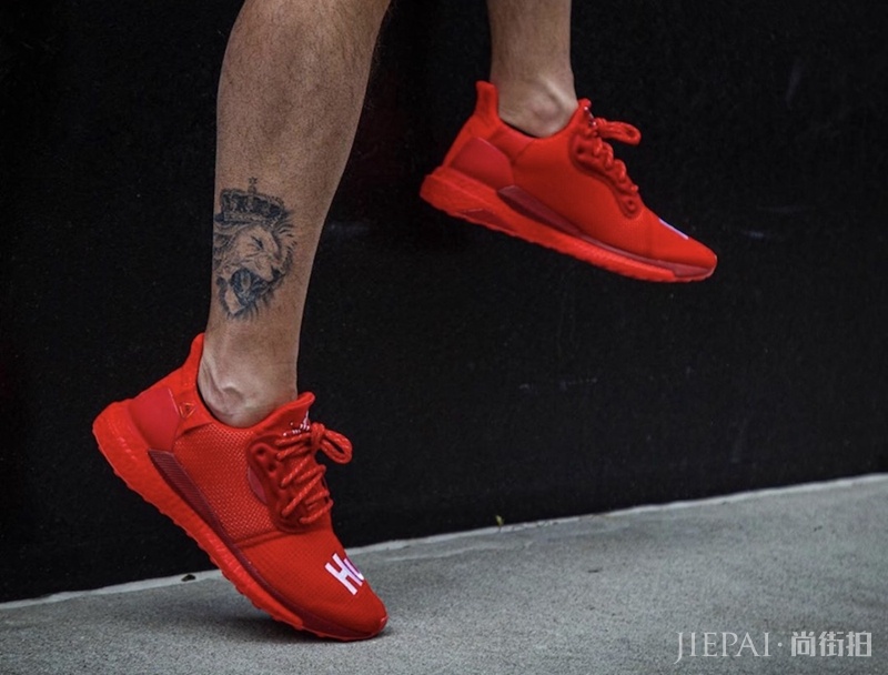 蓝心vs中国红!菲董亲自带货的 adidas Solar Hu又有新配色了!