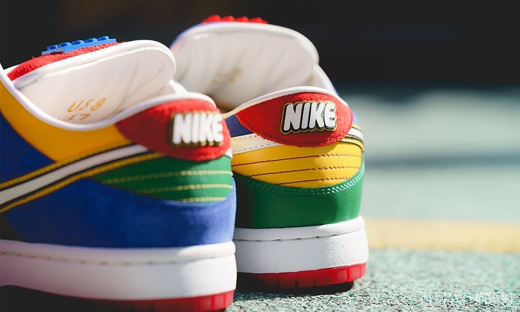 Nike SB Dunk Low “LEGO”配色出现，你的乐高梦要用球鞋实现！