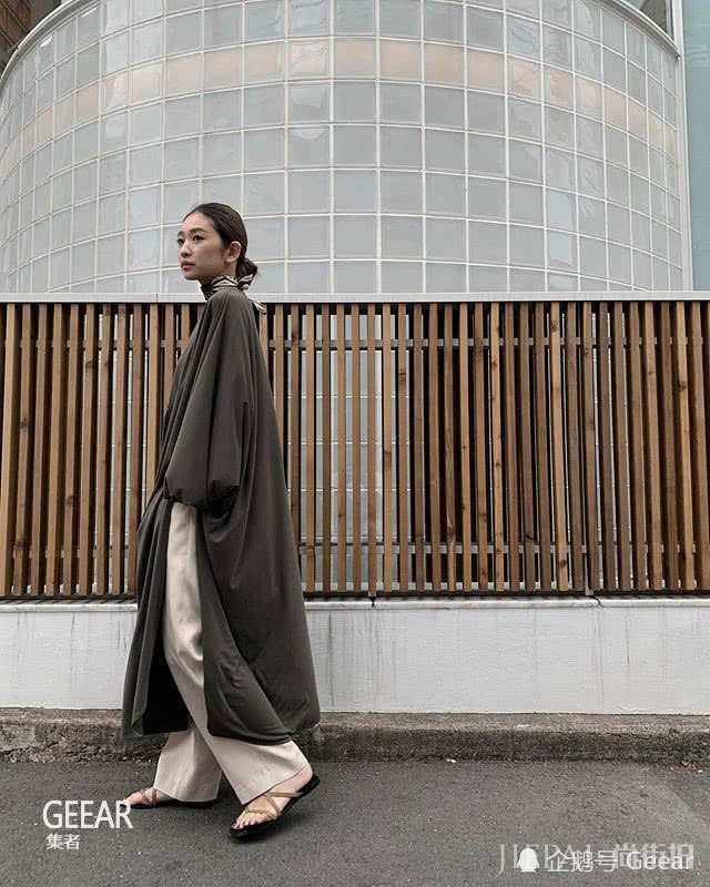 夏天想穿的凉爽又显瘦?和日本博主偷师宽松版型的高级感穿搭