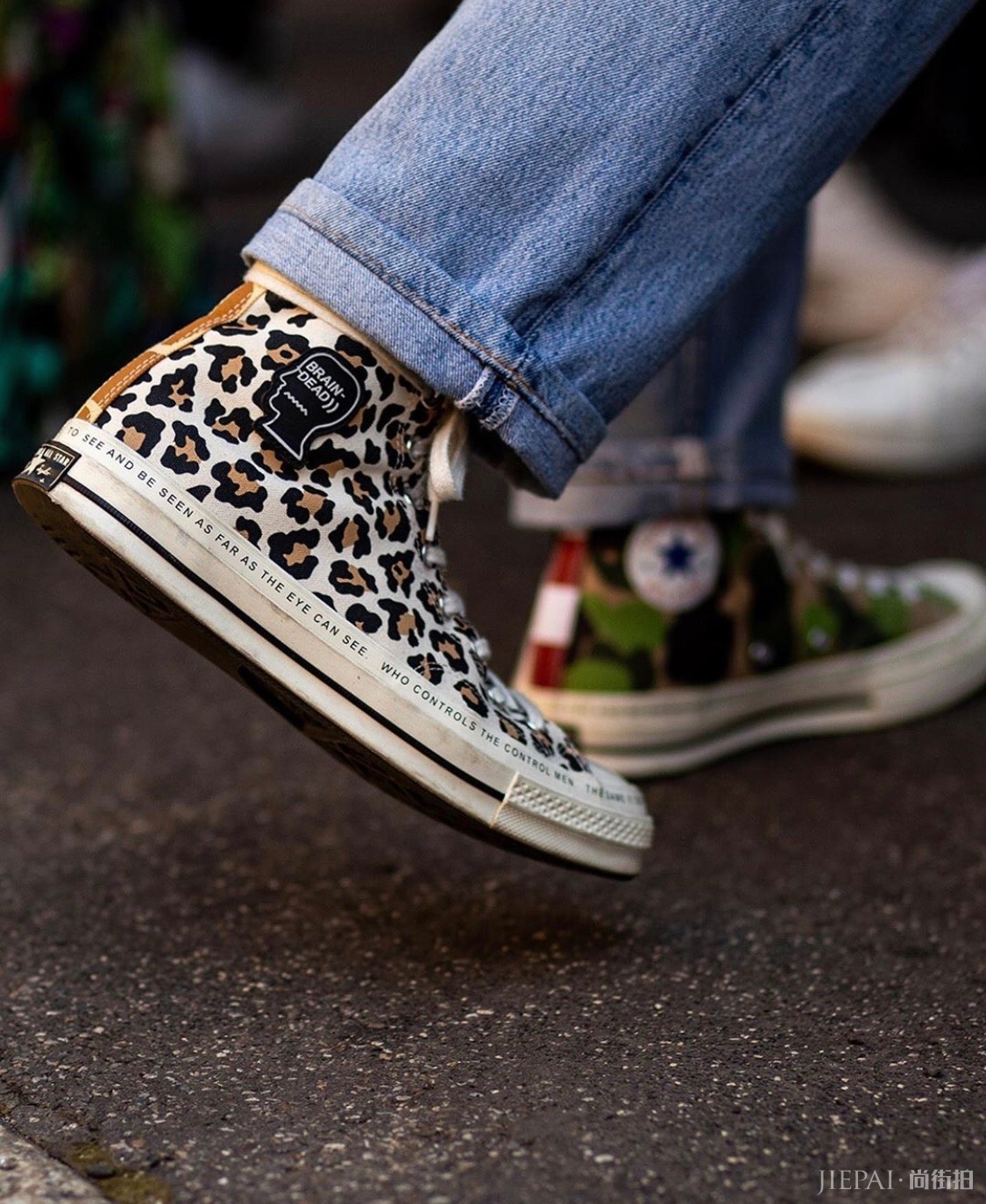 行走的教科书！米兰时装周时尚达人教你玩转街头穿搭！