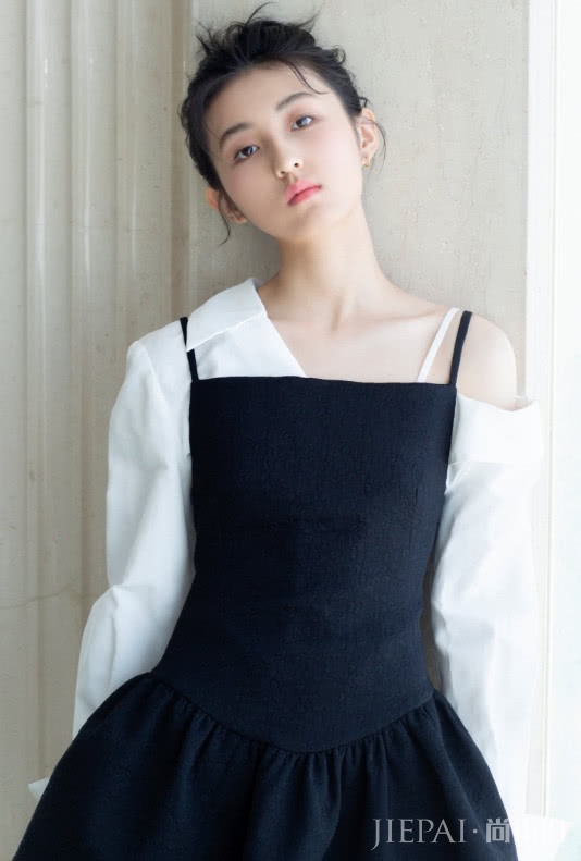 张子枫盛装打扮美出新高,不愧是中国的山口百惠