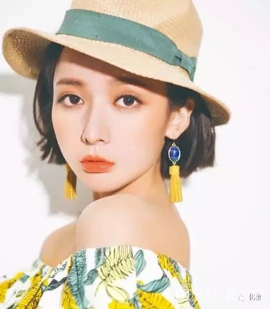 新手化妆:这4种彩妆才是夏季正确打开方式