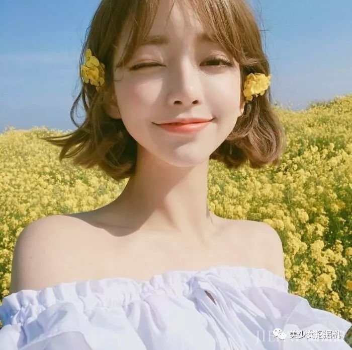 韩国林小宅,还撞脸天使宝贝的网红超甜少女,却顶着一张硅胶假脸