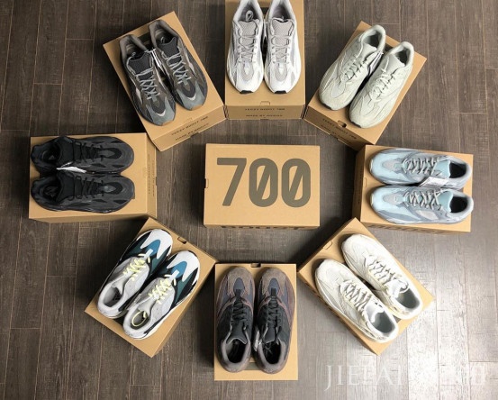 8双椰子“老爹鞋”让你选！抛开价格，700系列你最中意哪一款