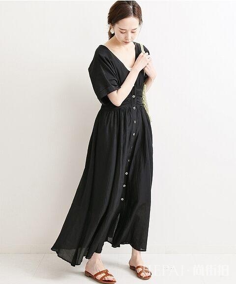 夏季修身感连衣裙跟时尚潮人这样选,轻松显瘦