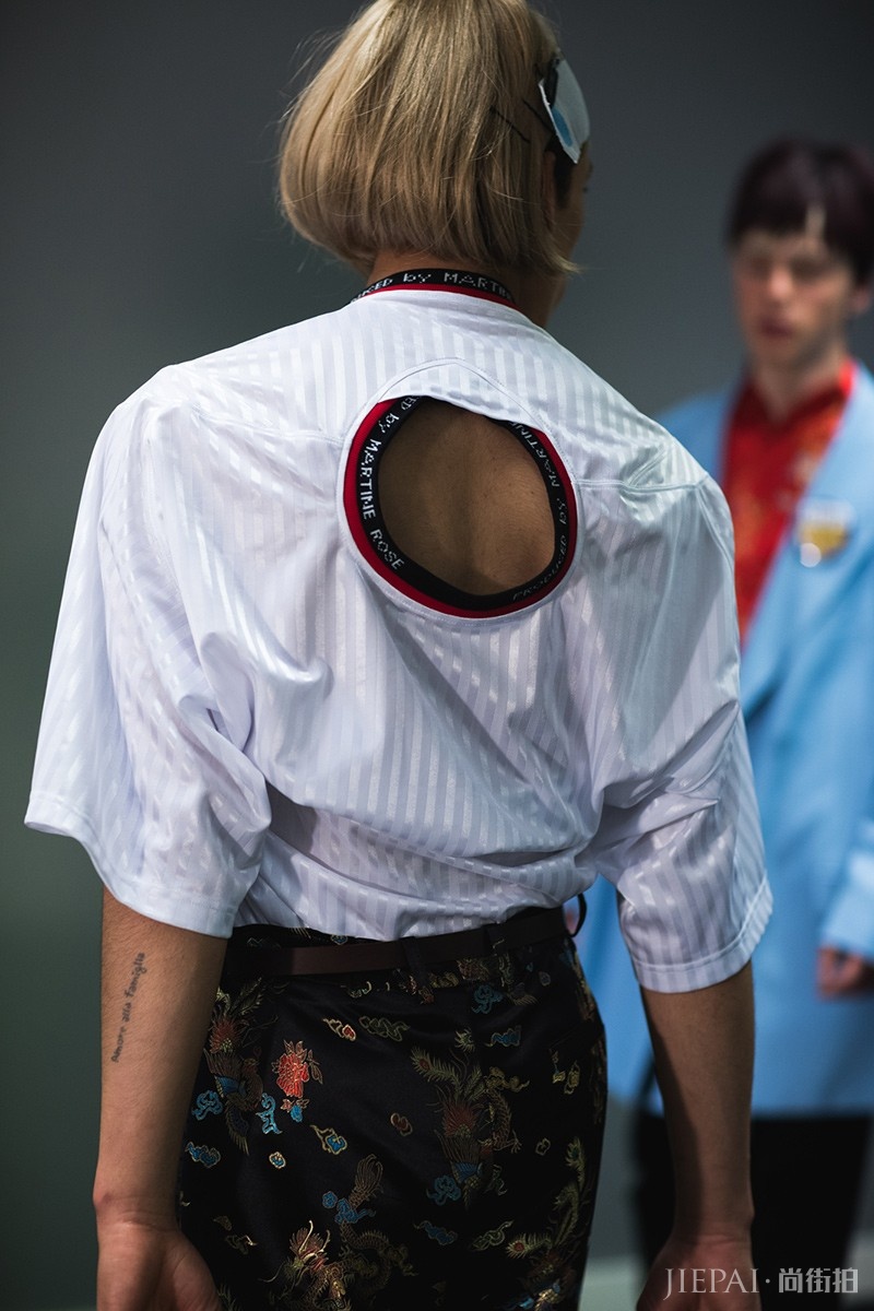 来自高端时尚的深度思维！Martine Rose 2020春夏大秀现场直击！