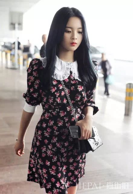 杨超越和AB同框合影完胜?黄金比例神仙颜值果然不是白来的