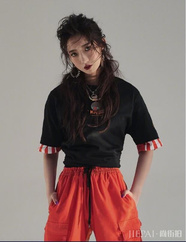 孟美岐最新杂志内页!6套造型每套都惊艳