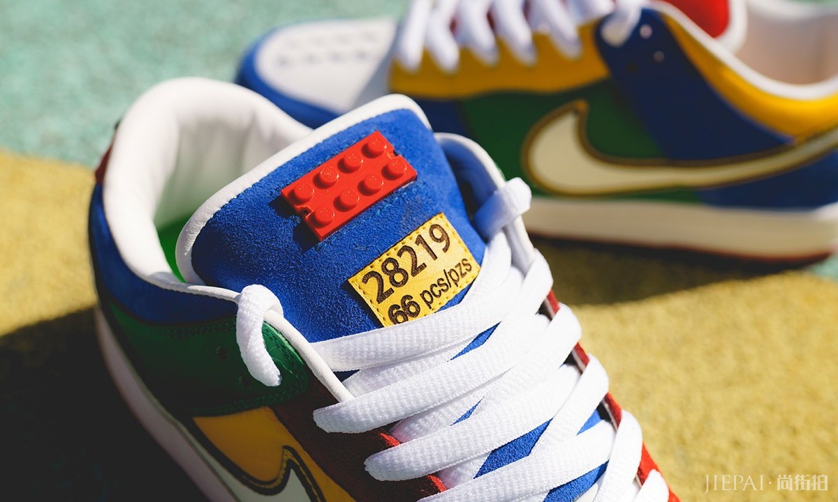 Nike SB Dunk Low “LEGO”配色出现，你的乐高梦要用球鞋实现！