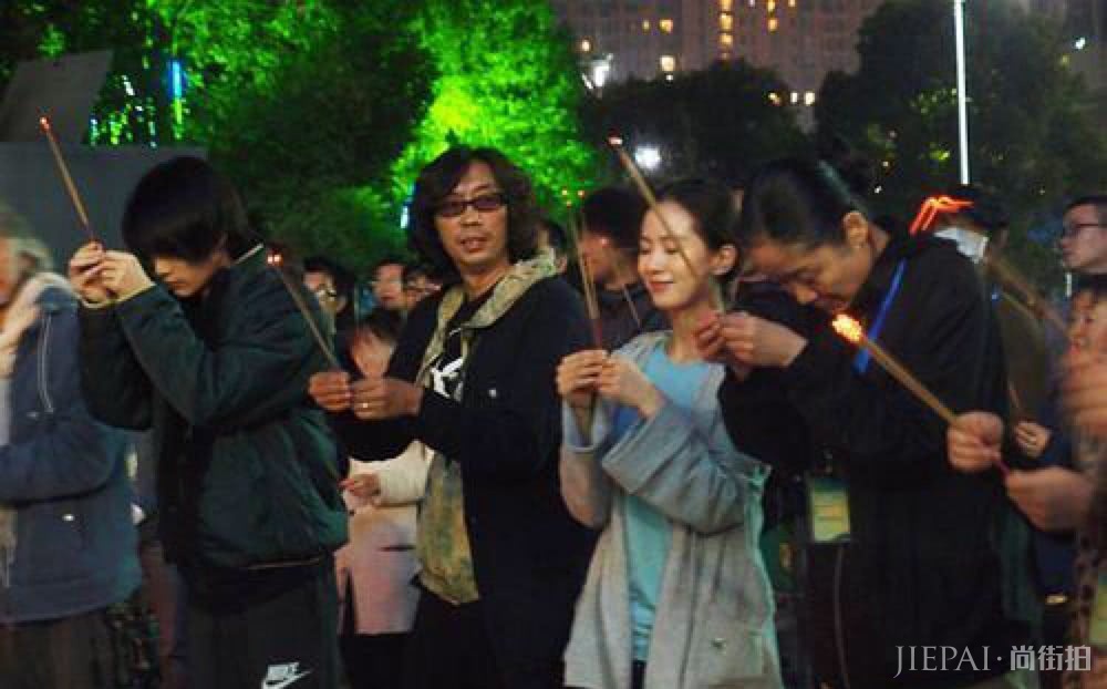 刘诗诗早年青涩旧照不惊艳但超耐看,与胡歌同框气质清纯