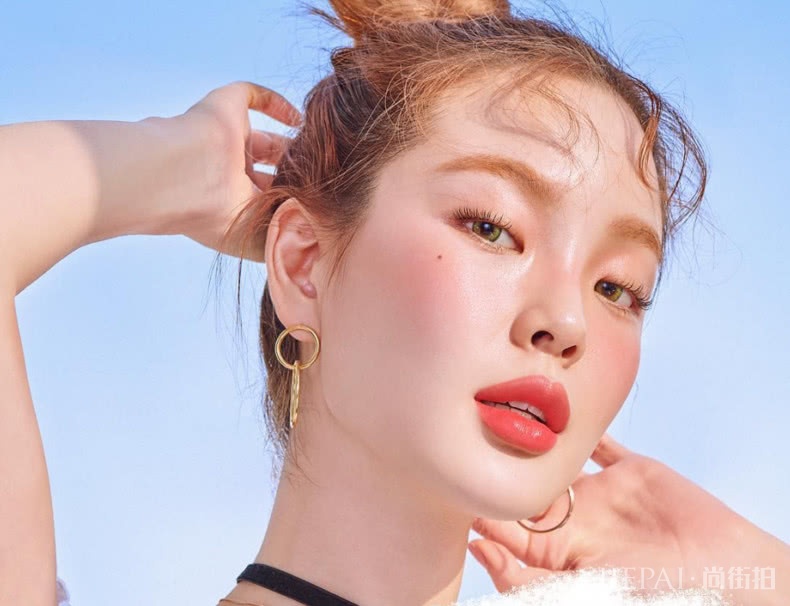 学会透亮的果汁妆,让你告别夏季暗沉脸,焕发青春少女气息