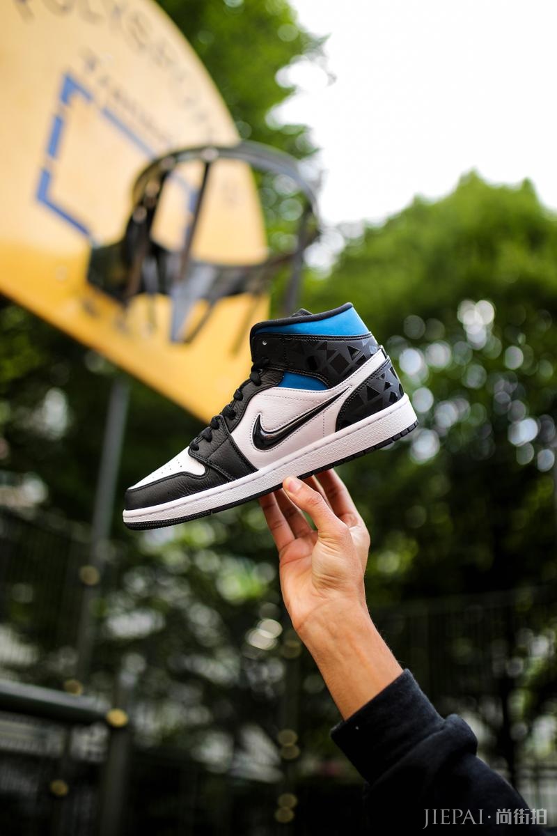 1+1=4!这双期待已久的Air Jordan 1 Mid “Quai 54”终于要发售了!