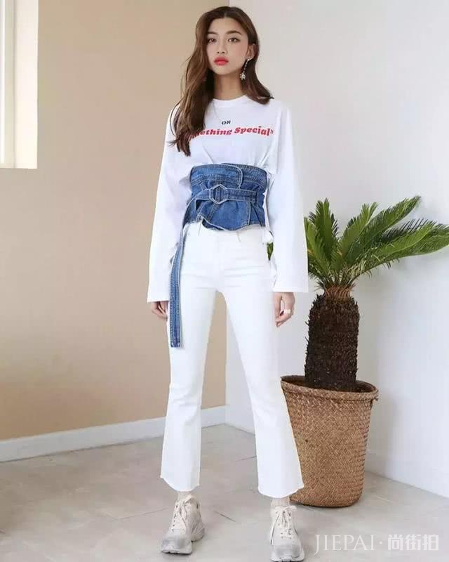 2019年火遍ins的T恤搭配,真比穿连衣裙还好看