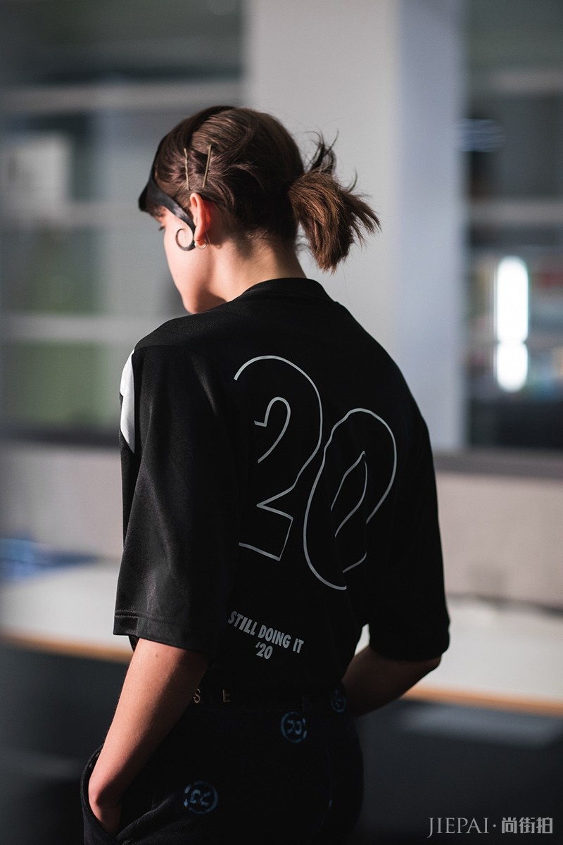 来自高端时尚的深度思维！Martine Rose 2020春夏大秀现场直击！