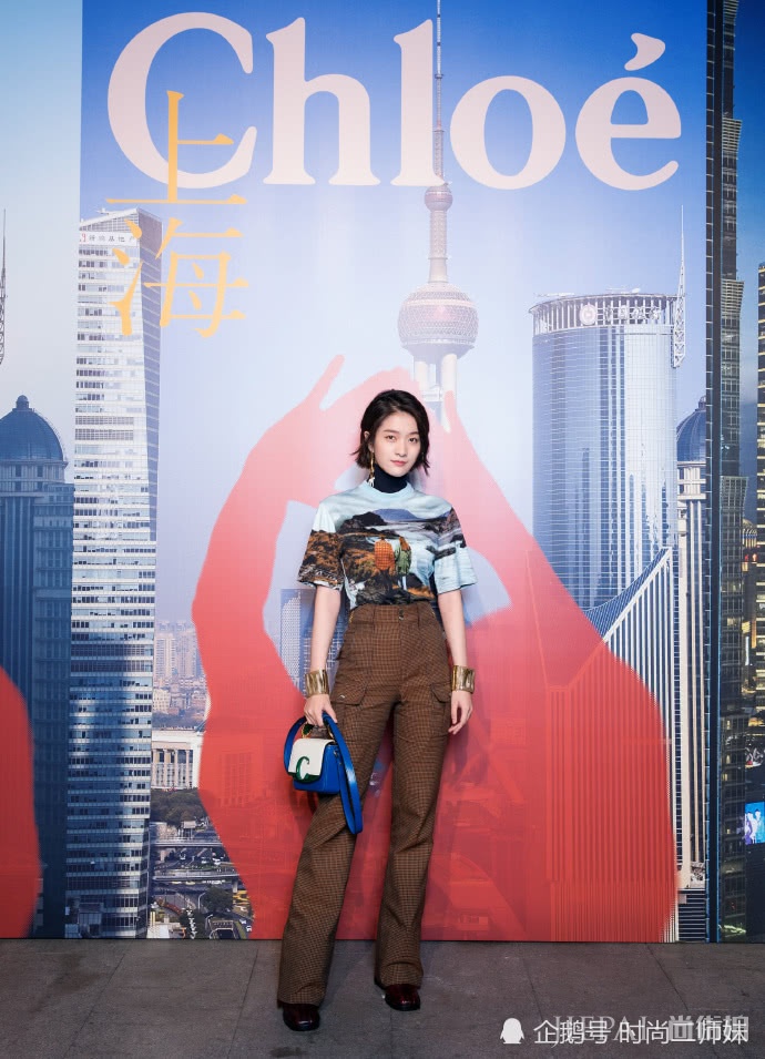 张雪迎孙怡同台比美,都是90后,一个摩登女郎,一个美成公主